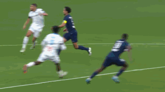 马赛中场阿利特踢倒马尔基尼奥斯红牌并停赛1场并缺席对阵南特的比赛